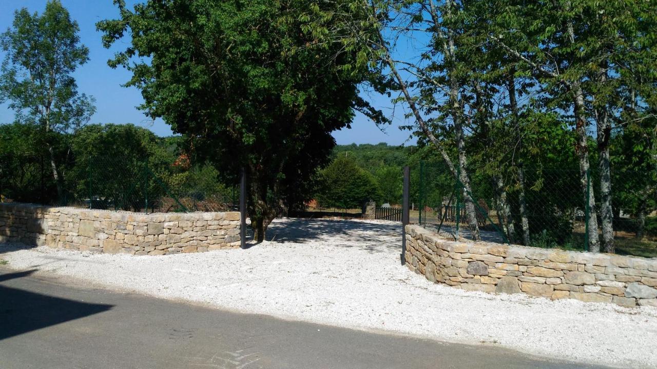Le Logis Du Foirail Apartment Saint-Projet  Luaran gambar